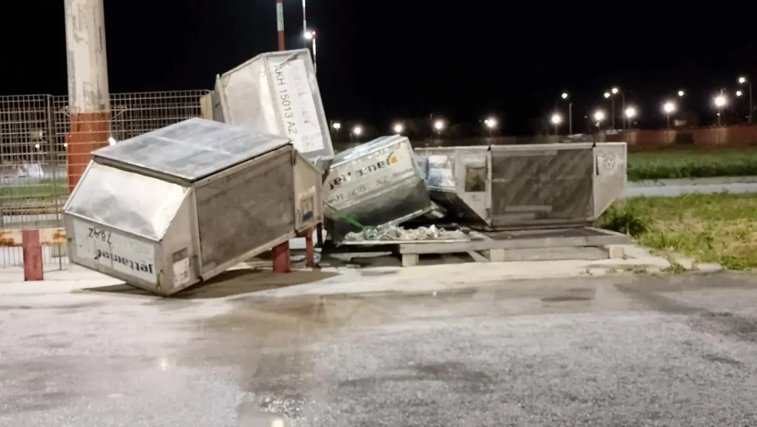 I danni all'aeroporto di Trapani Birgi I danni all’aeroporto di Trapani Birgi