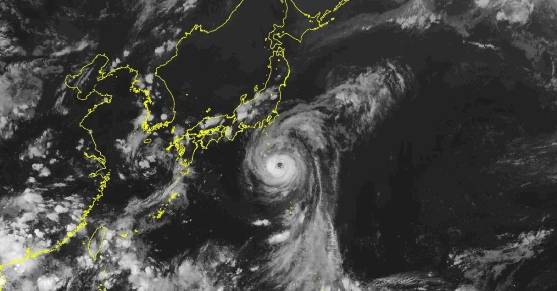 Allerta Meteo in Giappone per il passaggio del Tifone Ampil