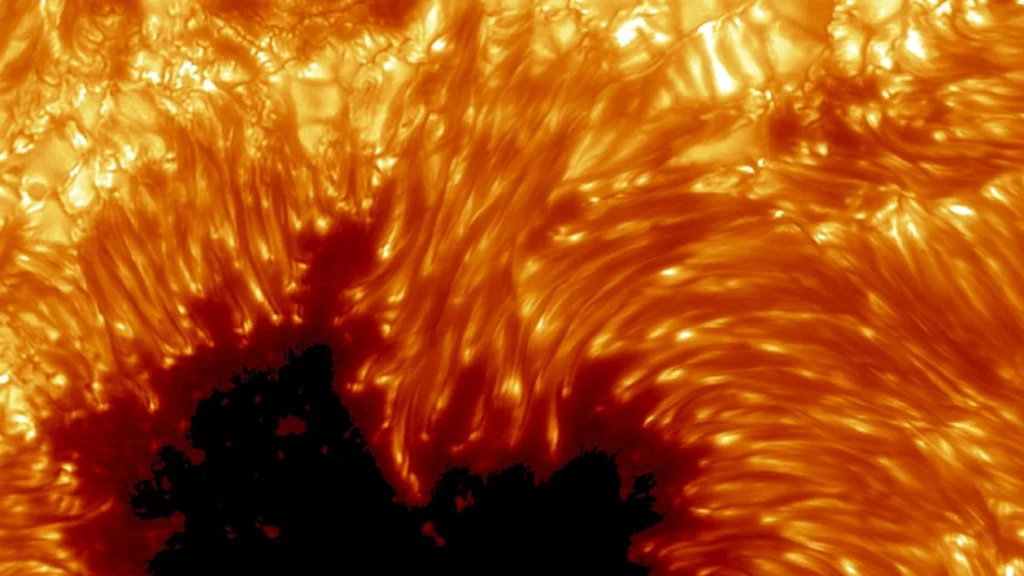 Attività solare e possibile impatto geomagnetico