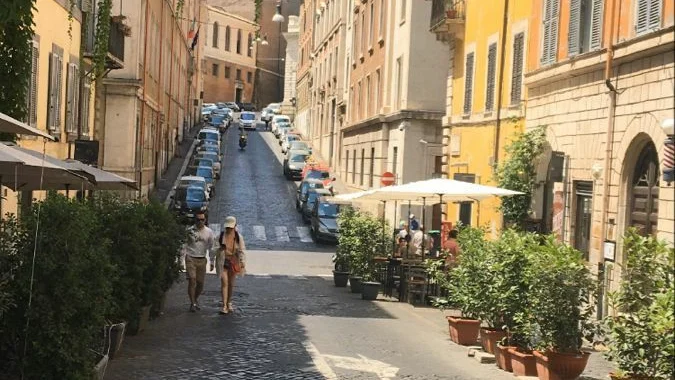 Benevento sotto il sole durante una giornata di caldo intenso di luglio