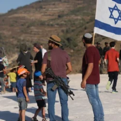 Case distrutte a Havat Gilad