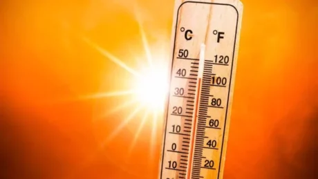 L'anticiclone mantiene condizioni roventi su gran parte del Paese, mentre il rischio di temporali isolati introduce una fase di forte contrasto meteorologico.