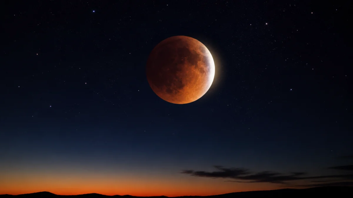 Luna quasi totalmente oscurata dall'ombra terrestre