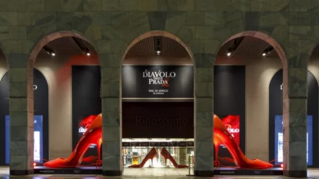 Il Diavolo veste Prada 2 accende Milano: location e turismo internazionale nell’estate del caldo Il Diavolo veste Prada 2 accende Milano: location e turismo internazionale nell’estate del caldo