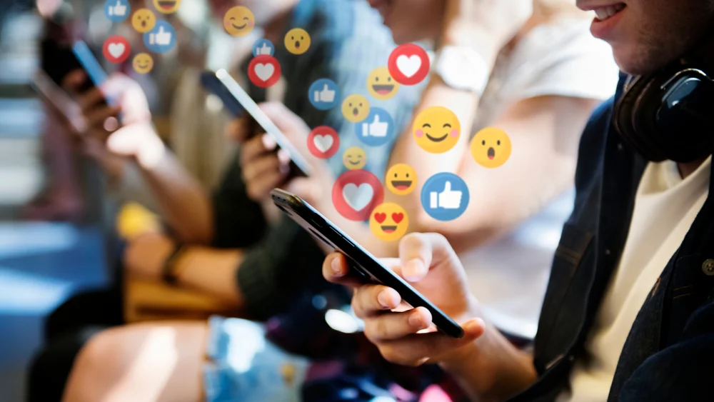 Adolescenti e uso responsabile dei social network