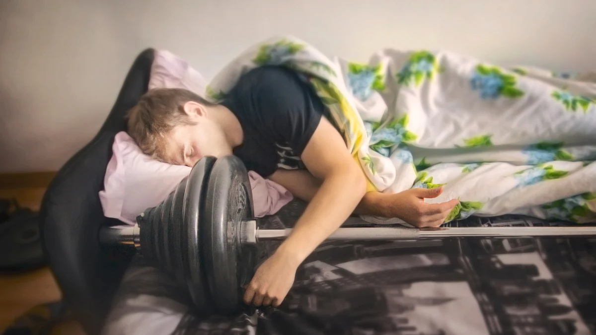 Allenamento e sonno: il momento della giornata conta meno di intensità e recupero