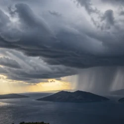 Allerta gialla mercoledì 23 settembre: temporali e piogge tra Calabria, Sicilia e Sardegna