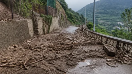 Castellammare, frane e fango: verifiche sui versanti e 50 famiglie monitorate