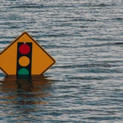 Come l’innalzamento del mare può cambiare le maree sulle coste