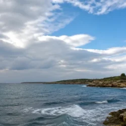 Meteo Puglia, sabato gli ultimi rovesci sul Salento: domenica sarà dominata dal sole