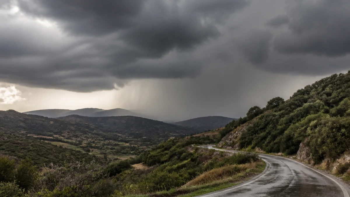 Nubi temporalesche e pioggia sulla Sardegna meridionale