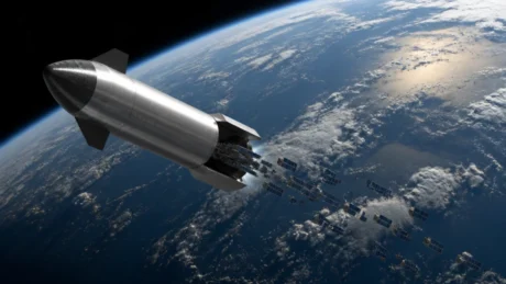 Starship raggiunge l’orbita terrestre e dispiega 26 satelliti