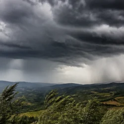 Umbria, venerdì di temporali: allerta gialla, grandine locale e forti raffiche